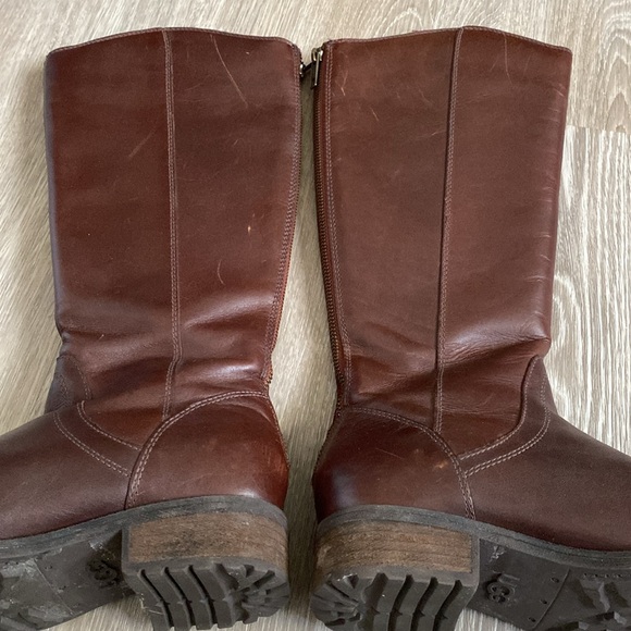 Ugg Riding Boots - Picture 8 of 12